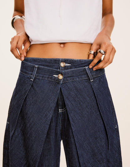 Low-Rise Twisted Jeans